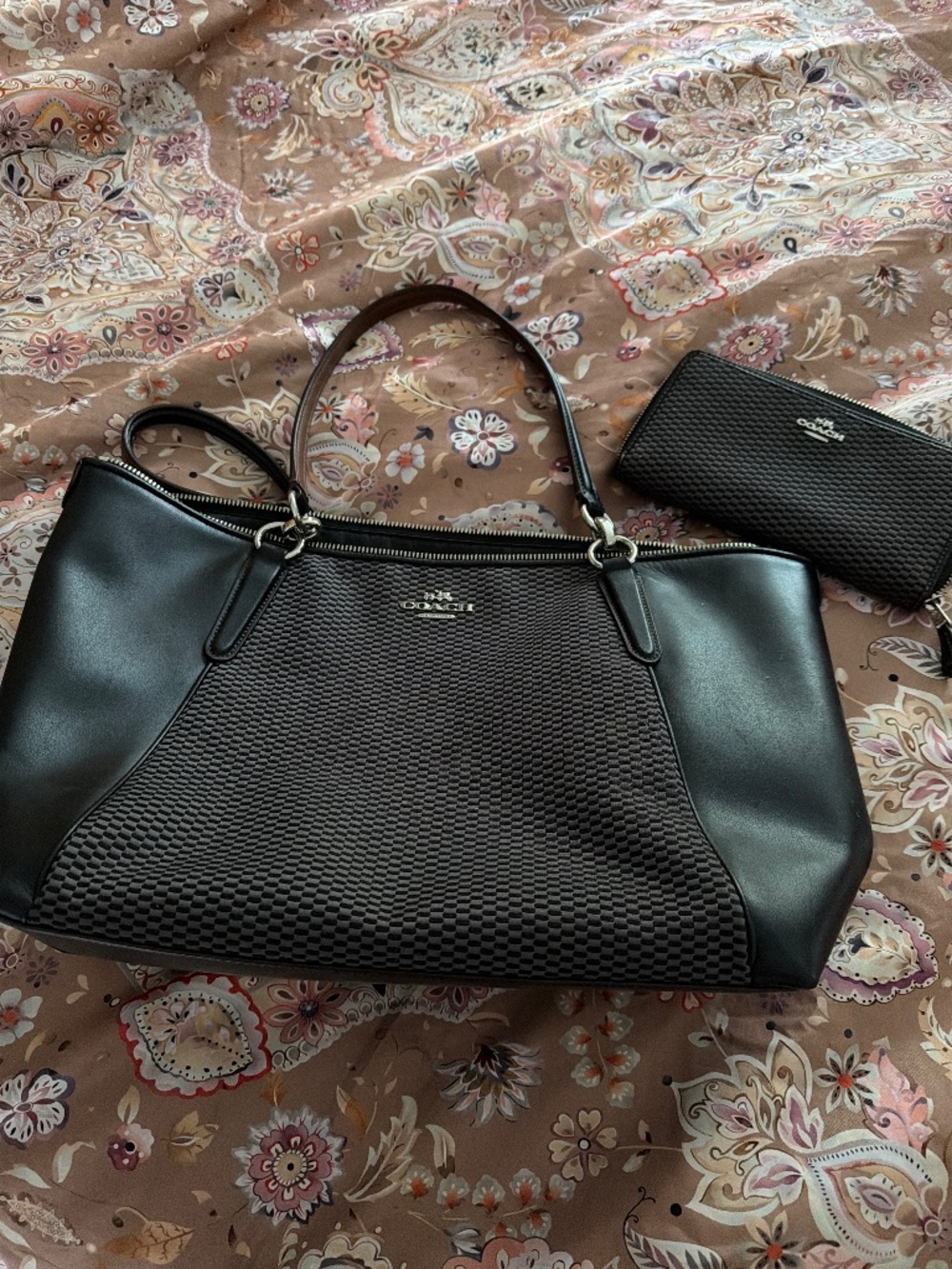 Coach tote bag and wallet